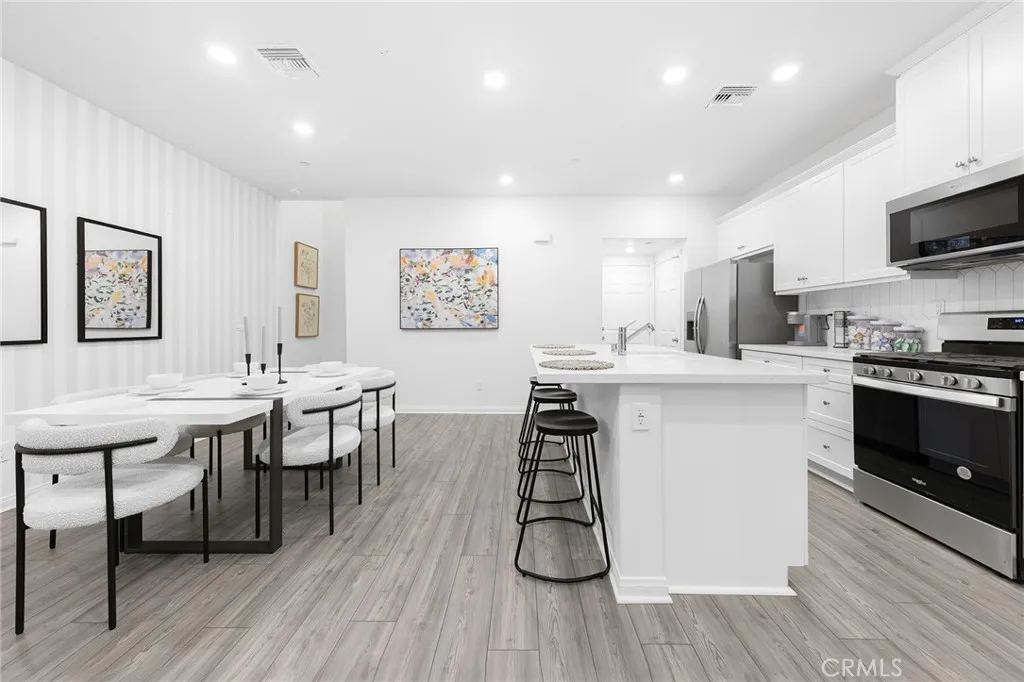 3957 E Huntington, Ontario, California 91761 home-pic-7