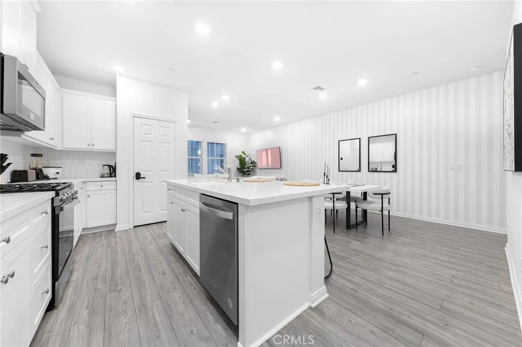 3957 E Huntington, Ontario, California 91761 home-pic-15