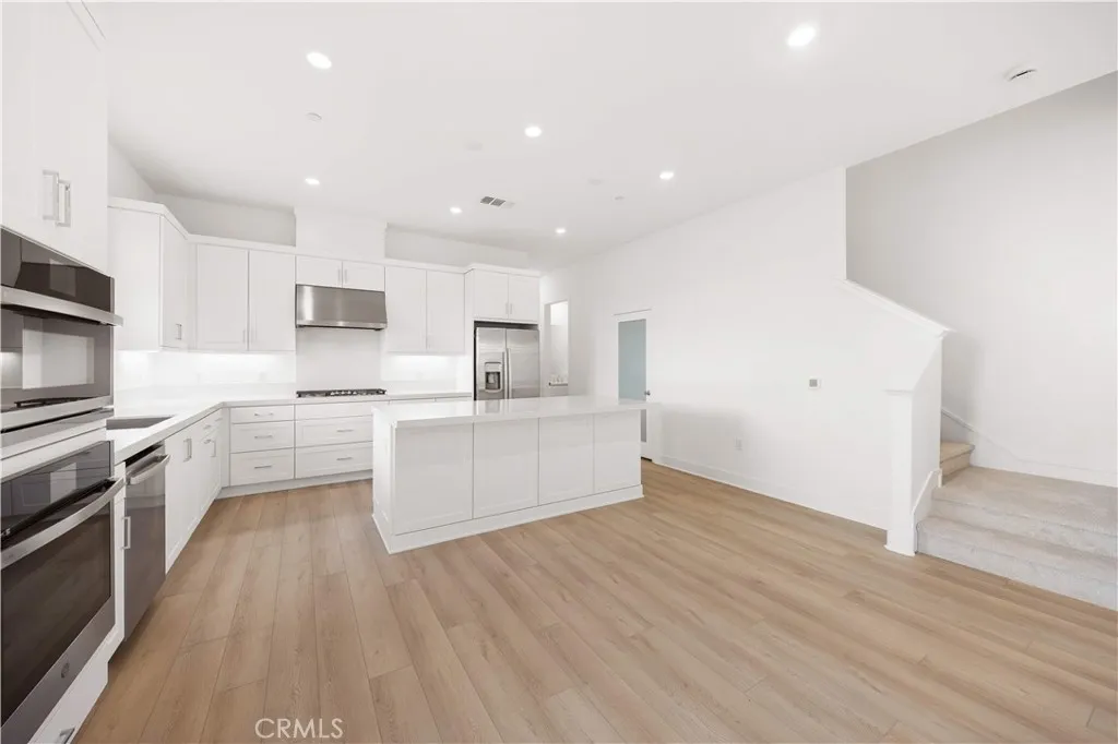 289 Shoveler, Irvine, California 92618 home-pic-12