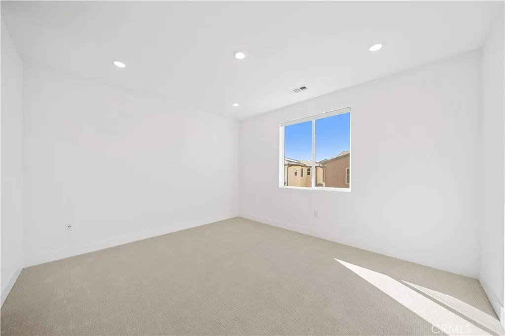 289 Shoveler, Irvine, California 92618 home-pic-34