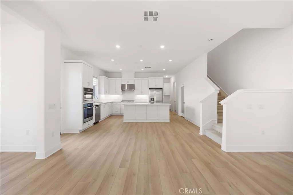 289 Shoveler, Irvine, California 92618 home-pic-7
