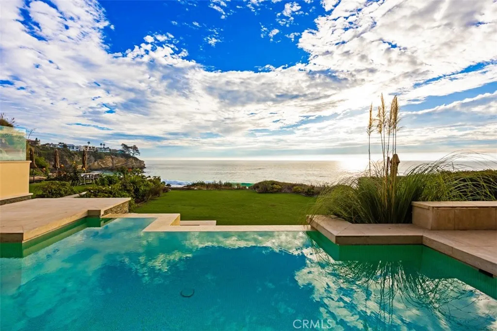 25 Bay, Laguna Beach, California 92651 home-pic-13