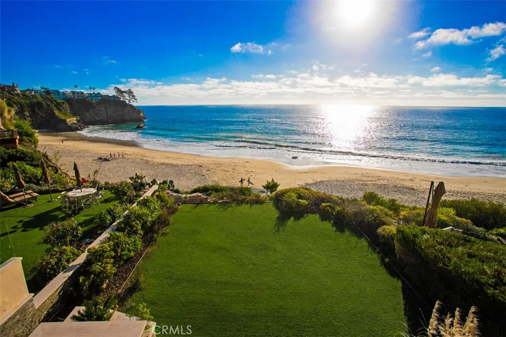 25 Bay, Laguna Beach, California 92651 home-pic-10