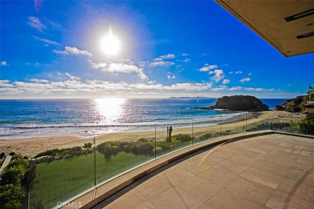 25 Bay, Laguna Beach, California 92651 home-pic-8