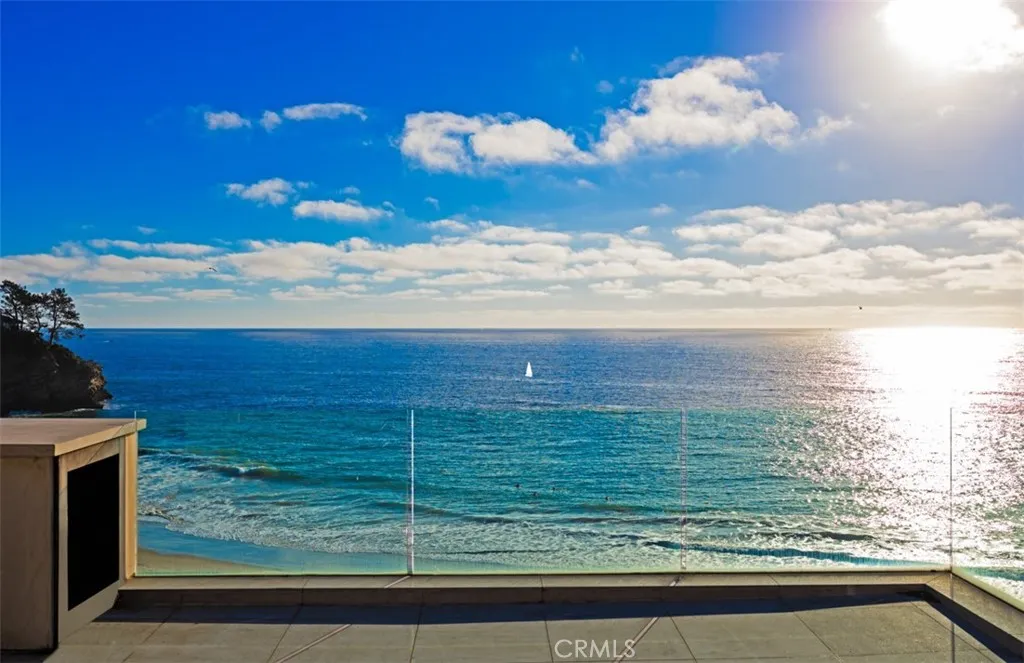 25 Bay, Laguna Beach, California 92651 home-pic-18