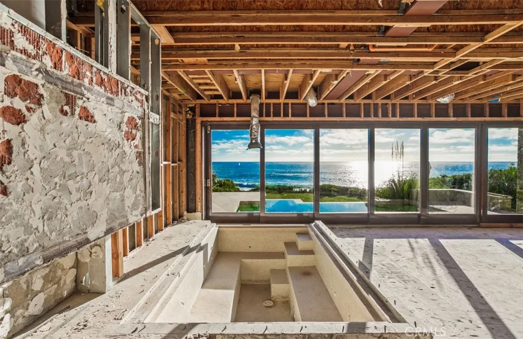 25 Bay, Laguna Beach, California 92651 home-pic-12