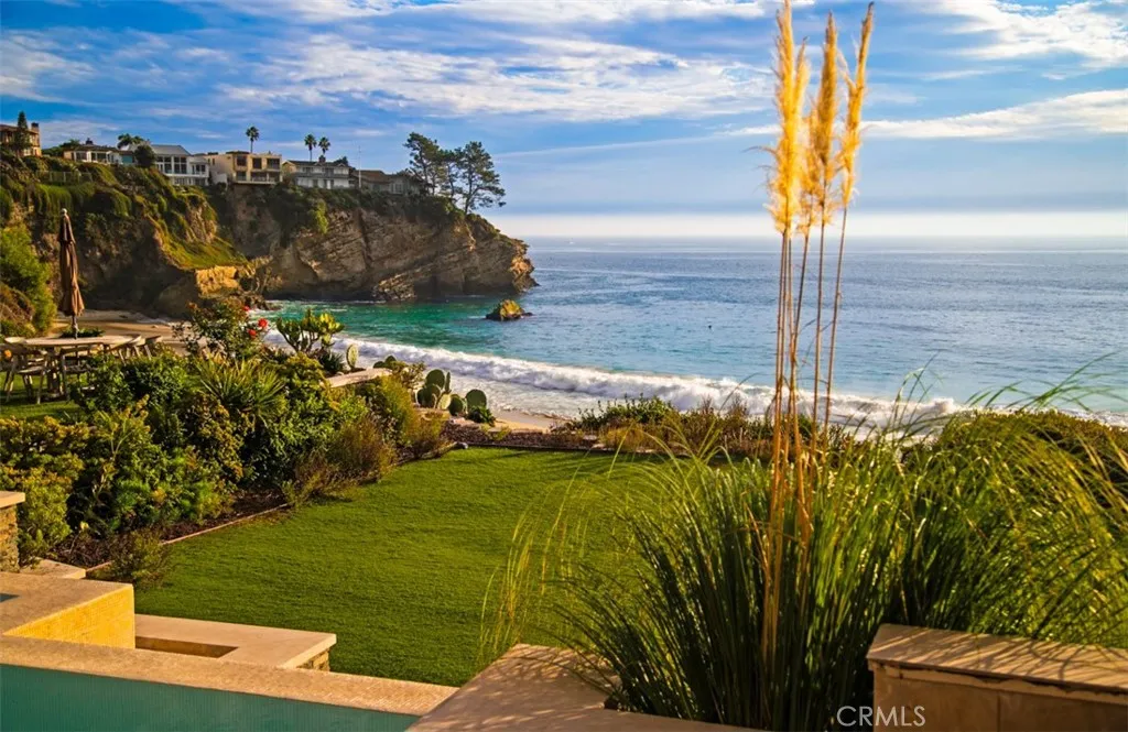 25 Bay, Laguna Beach, California 92651 home-pic-15