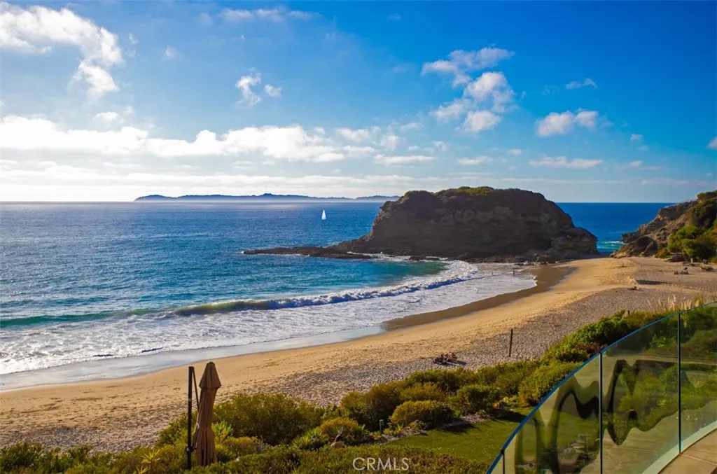 25 Bay, Laguna Beach, California 92651 home-pic-22