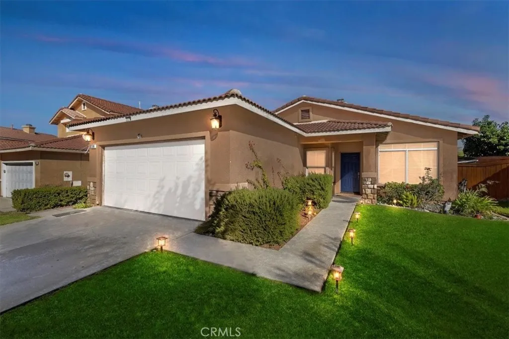 22686 Hannah Court, Corona, California 92883 home-pic-1