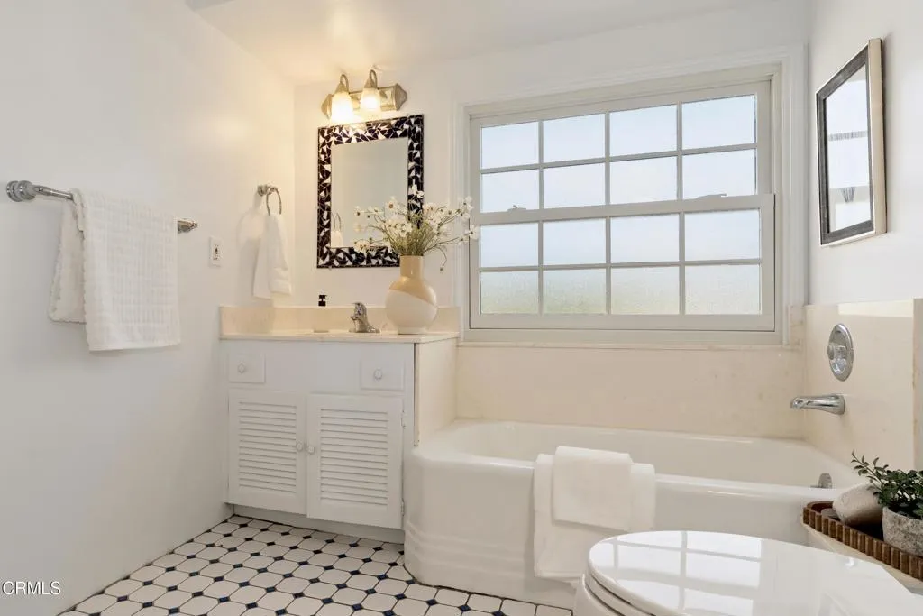 1112 Oxford Road, San Marino, California 91108 home-pic-32