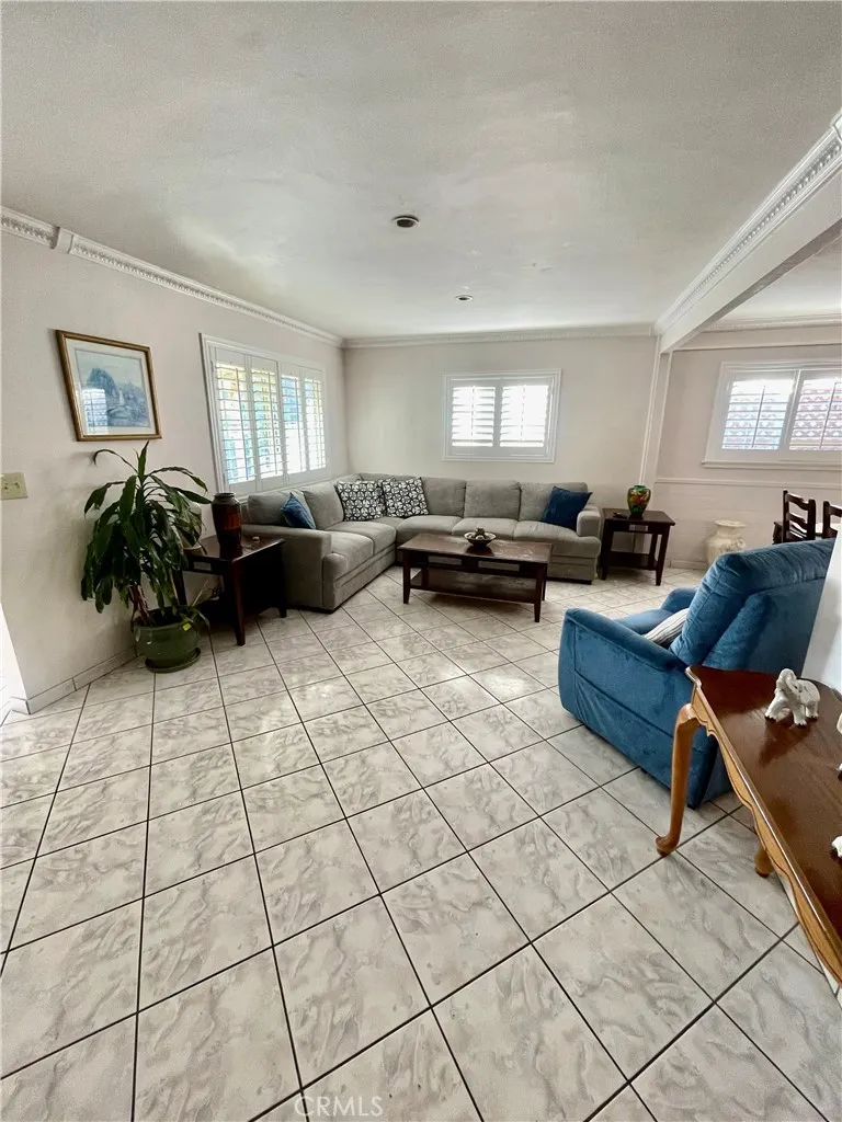 823 Commonwealth Avenue, Venice, California 90291 home-pic-3