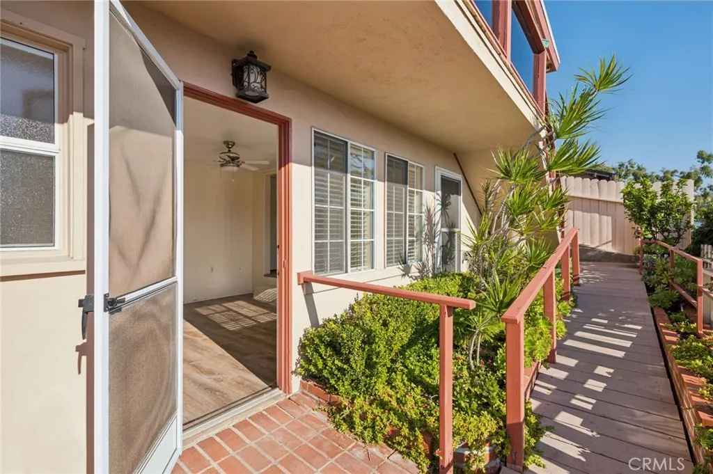 114 High Drive, Laguna Beach, California 92651 home-pic-12