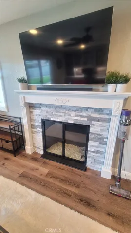 Beautiful Fire on Ice Fireplace!