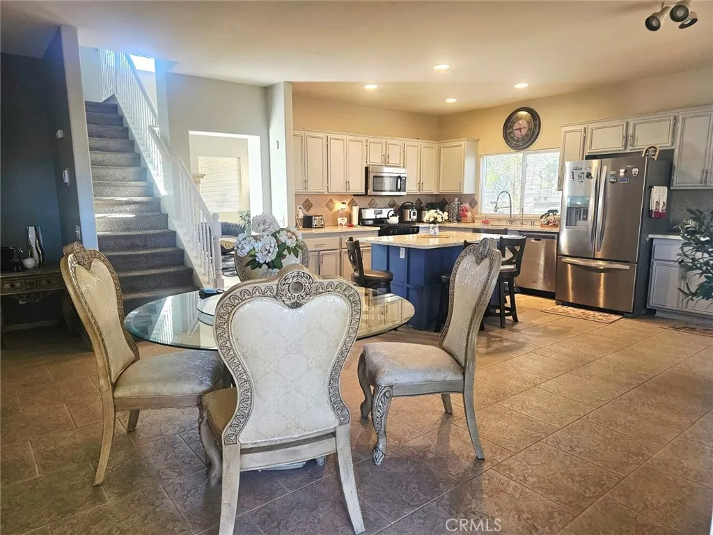 14630 Hondo, Victorville, California 92394 home-pic-11