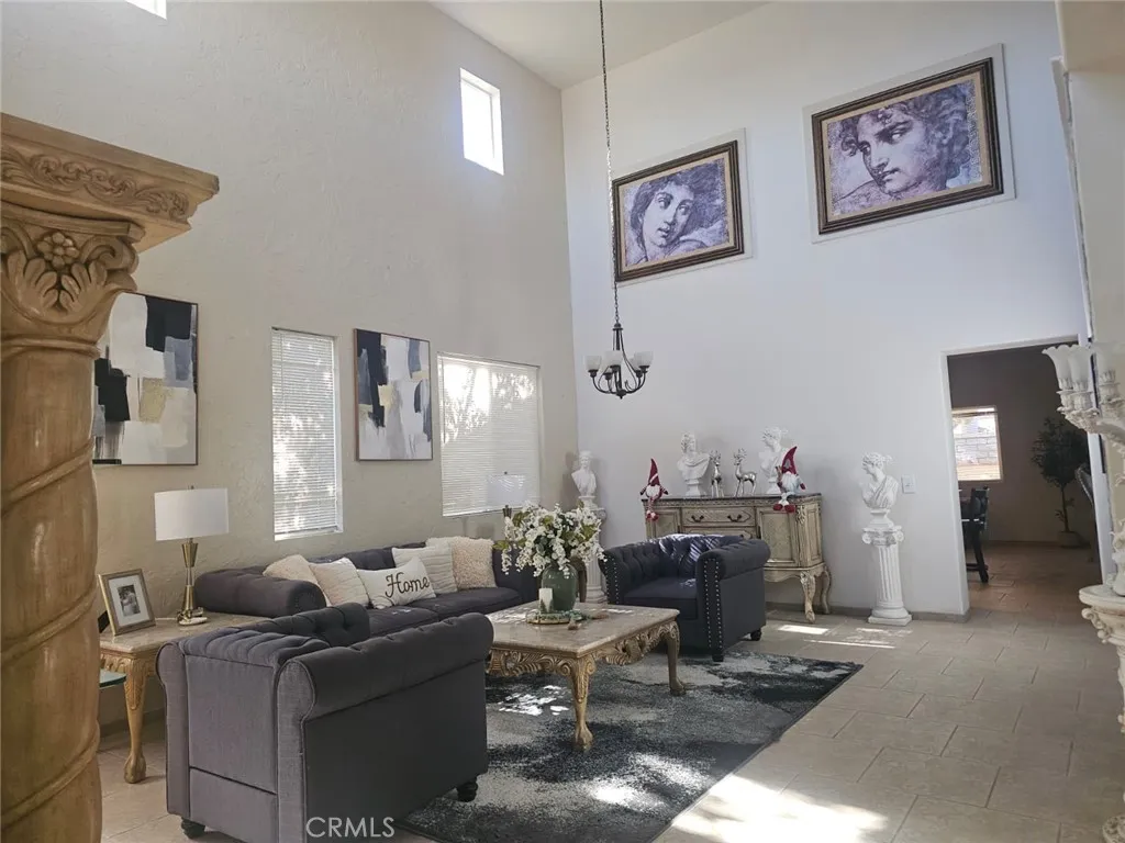 14630 Hondo, Victorville, California 92394 home-pic-3