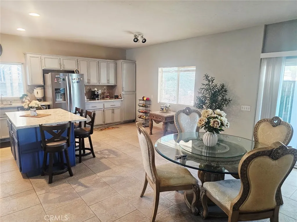 14630 Hondo, Victorville, California 92394 home-pic-9