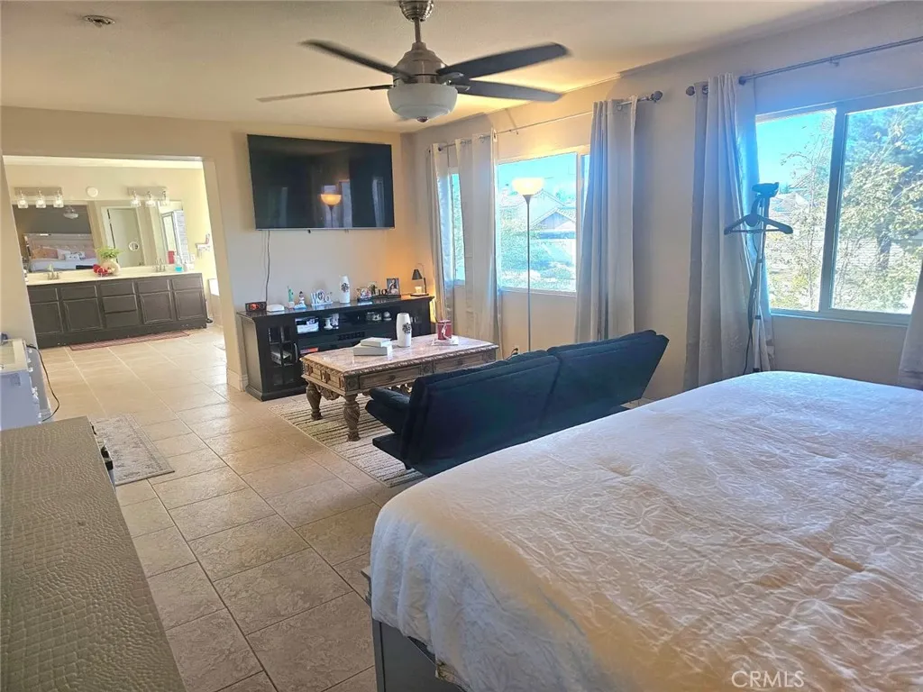 14630 Hondo, Victorville, California 92394 home-pic-25