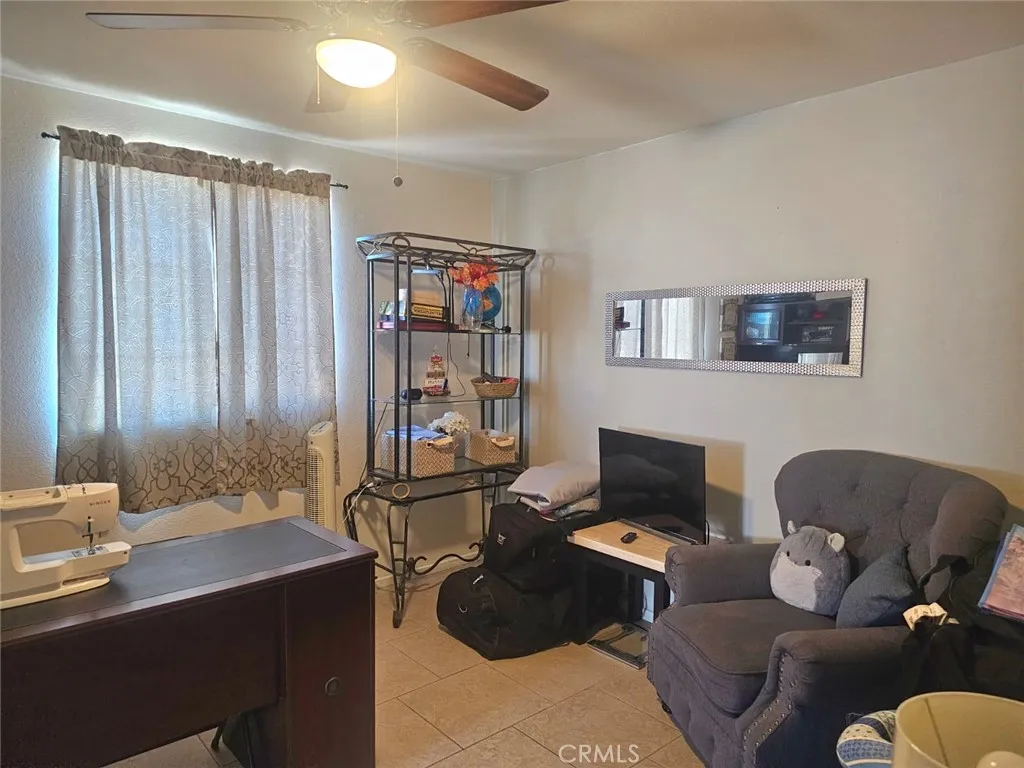 14630 Hondo, Victorville, California 92394 home-pic-22