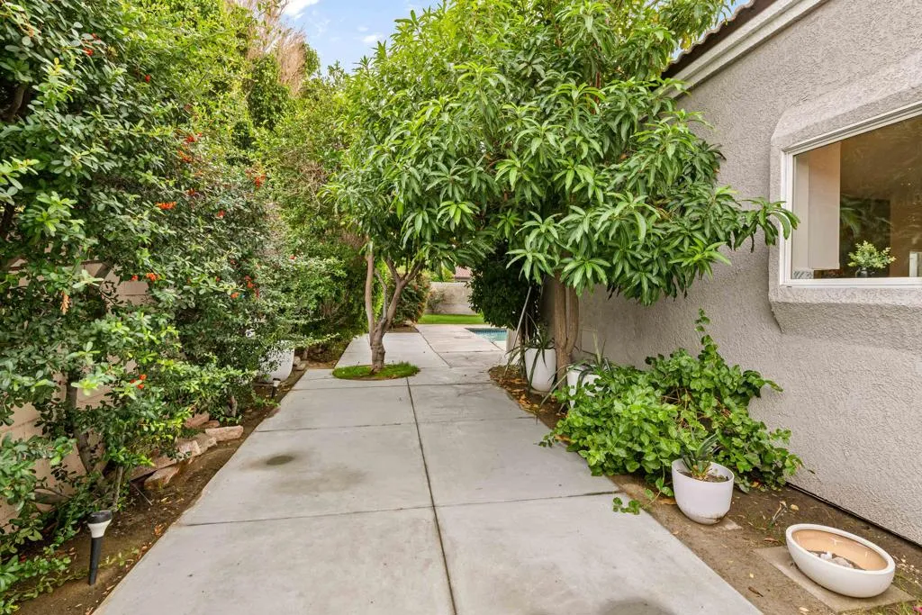 67405 Tamara Road, Cathedral City, California 92234 home-pic-23