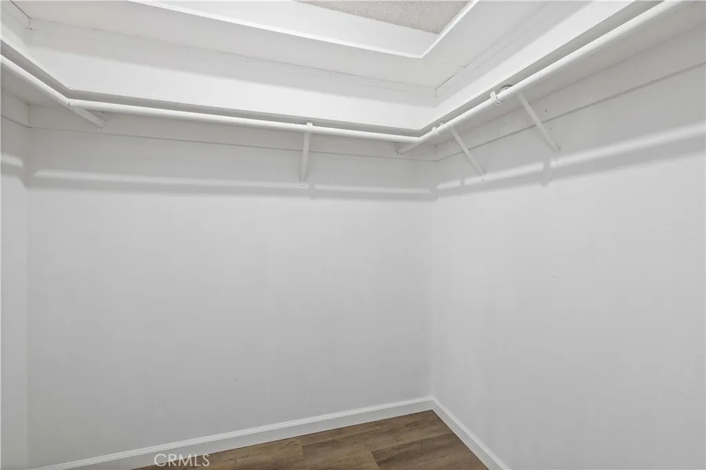 26562 Cardwick Court, Newhall, California 91321 home-pic-16