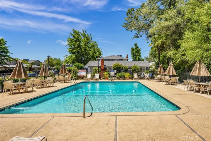 Del Lago Amenities