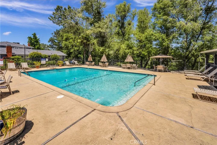 Del Lago Amenities