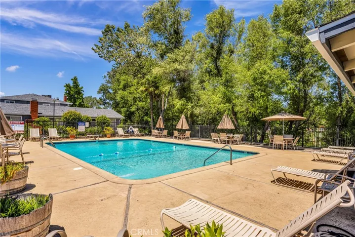 Del Lago Amenities