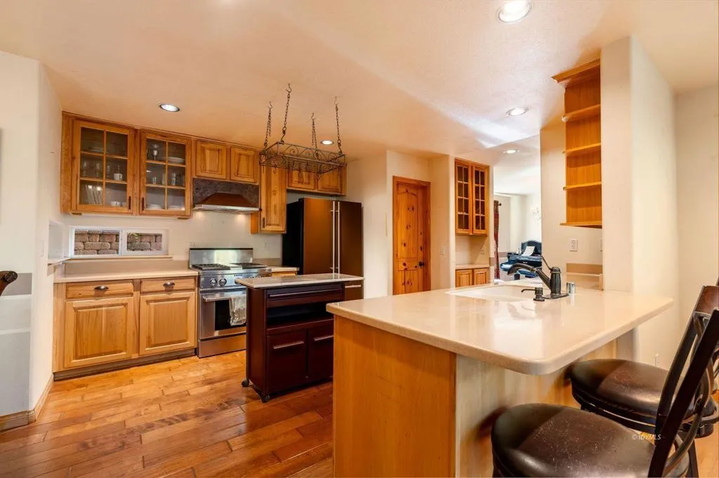 25262 Deer Path Road, Idyllwild, California 92549 home-pic-12