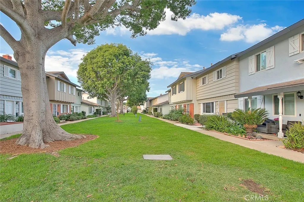 19937 Sheffield, Huntington Beach, California 92646 home-pic-2