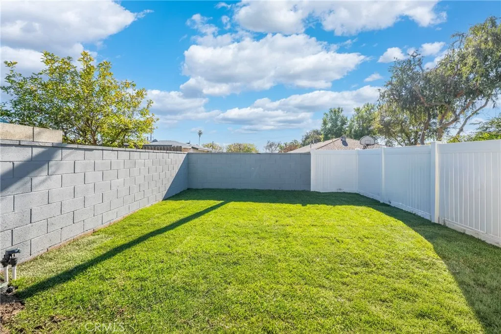 1120 Cardiff Court, Pomona, California 91767 home-pic-24