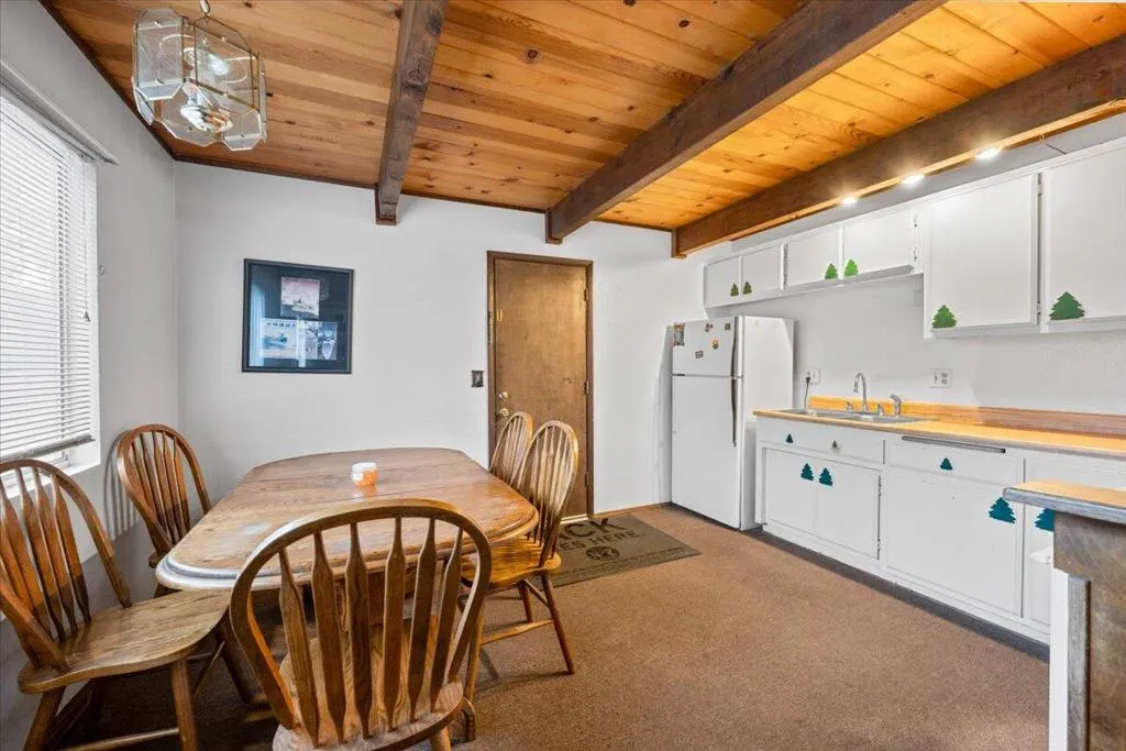 858 Norwood Lane, Big Bear, California 92314 home-pic-6