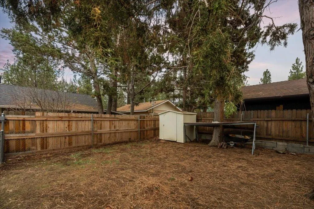 858 Norwood Lane, Big Bear, California 92314 home-pic-16