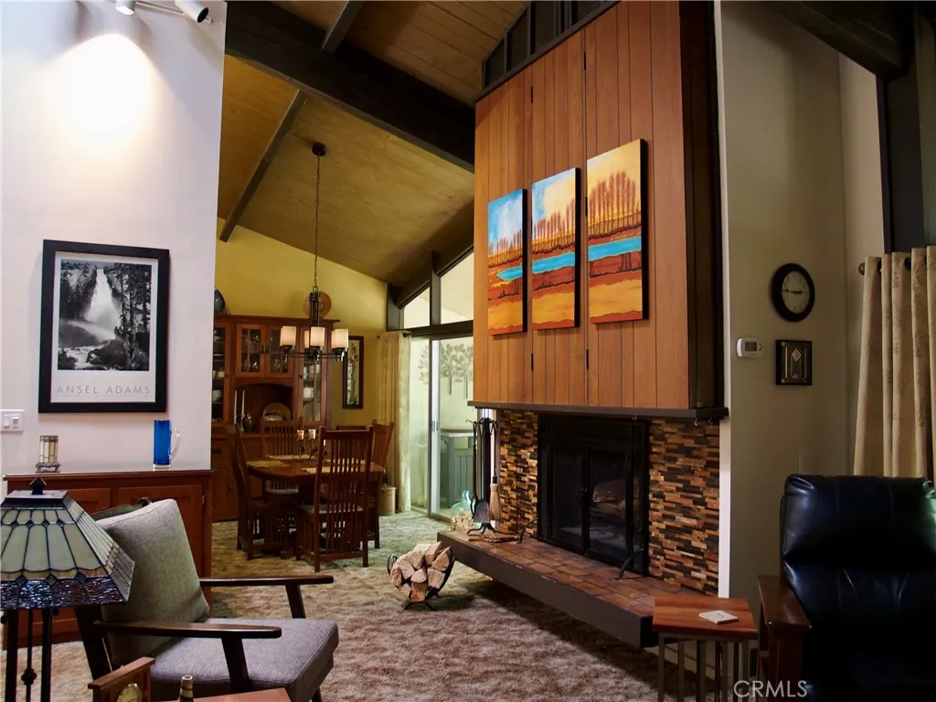 872 Sierra Vista Drive, Twin Peaks, California 92391 home-pic-0