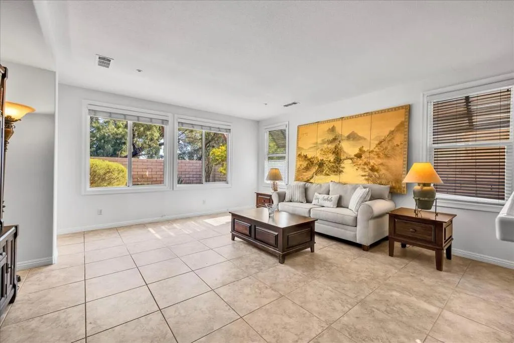 1745 Hot Springs Way, Palm Springs, California 92262 home-pic-18