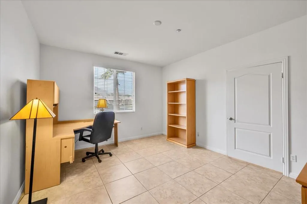 1745 Hot Springs Way, Palm Springs, California 92262 home-pic-32