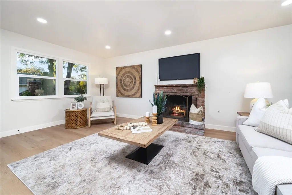 838 E Ada Avenue, Glendora, California 91741 home-pic-7