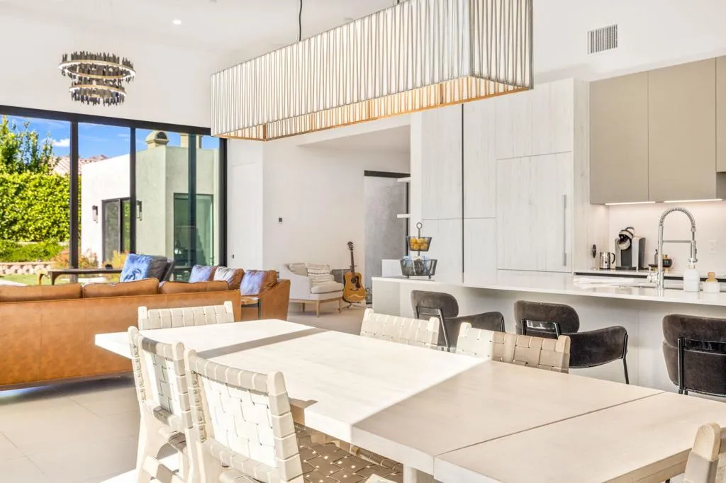 57601 Santo Thomas, La Quinta, California 92253 home-pic-11