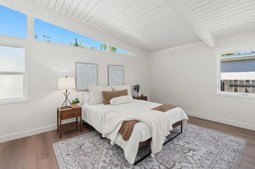 2561 Loring St, San Diego, California 92109 home-pic-29