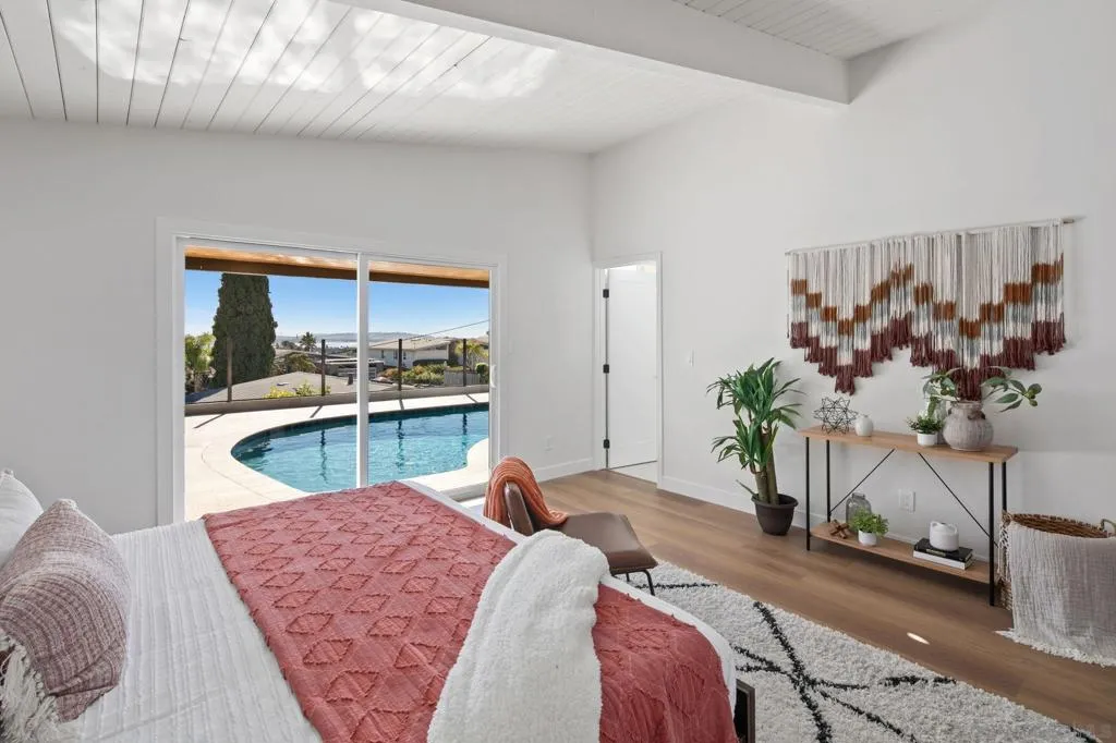 2561 Loring St, San Diego, California 92109 home-pic-16