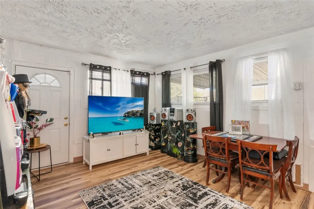 27262 Embassy, Menifee, California 92586 home-pic-17