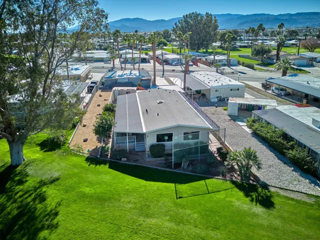 drone10-049-042-1334x1000