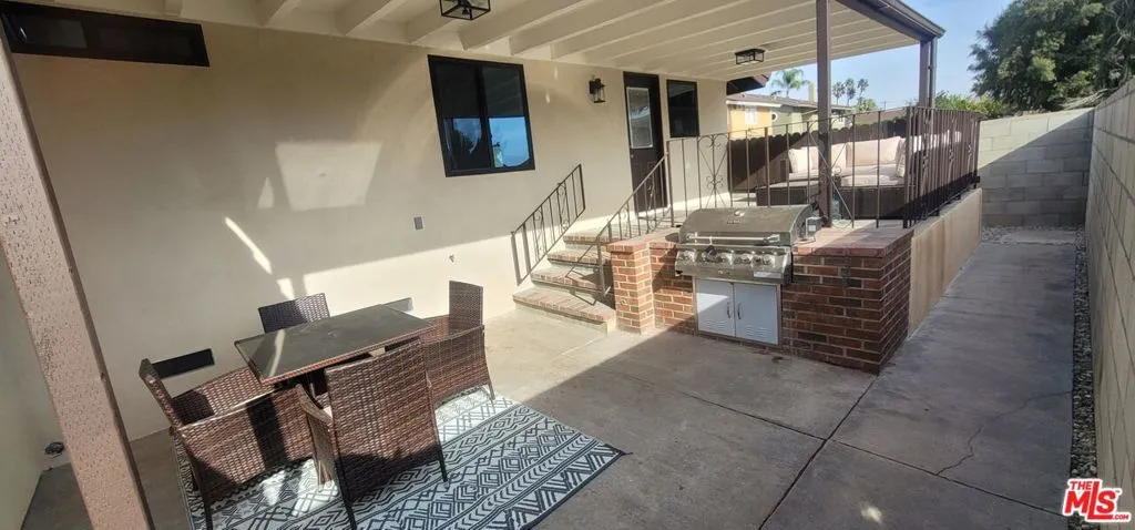 Main house Backyard - No Maint