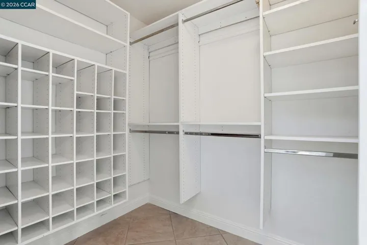 PRINCIPAL BEDROOM HAS TWO CLOSETS