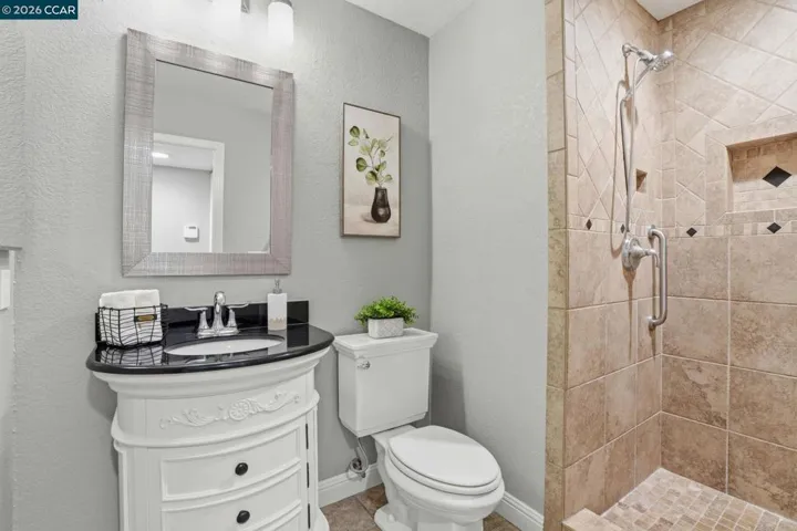 DOWNSTAIRS BATHROOM