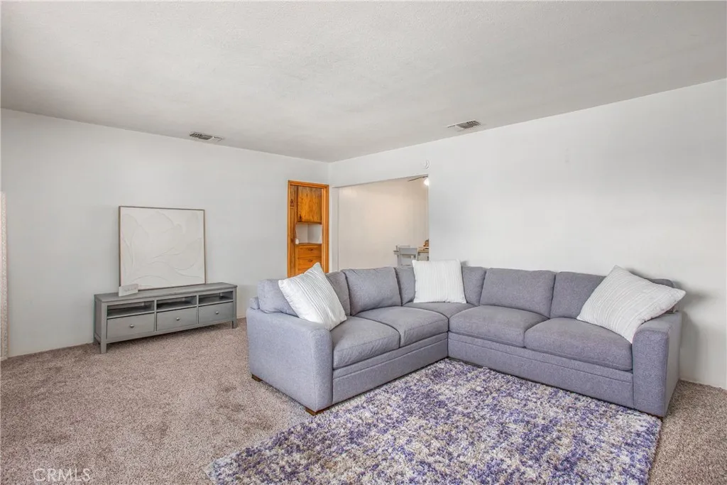 35550 Bella Vista, Yucaipa, California 92399 home-pic-3