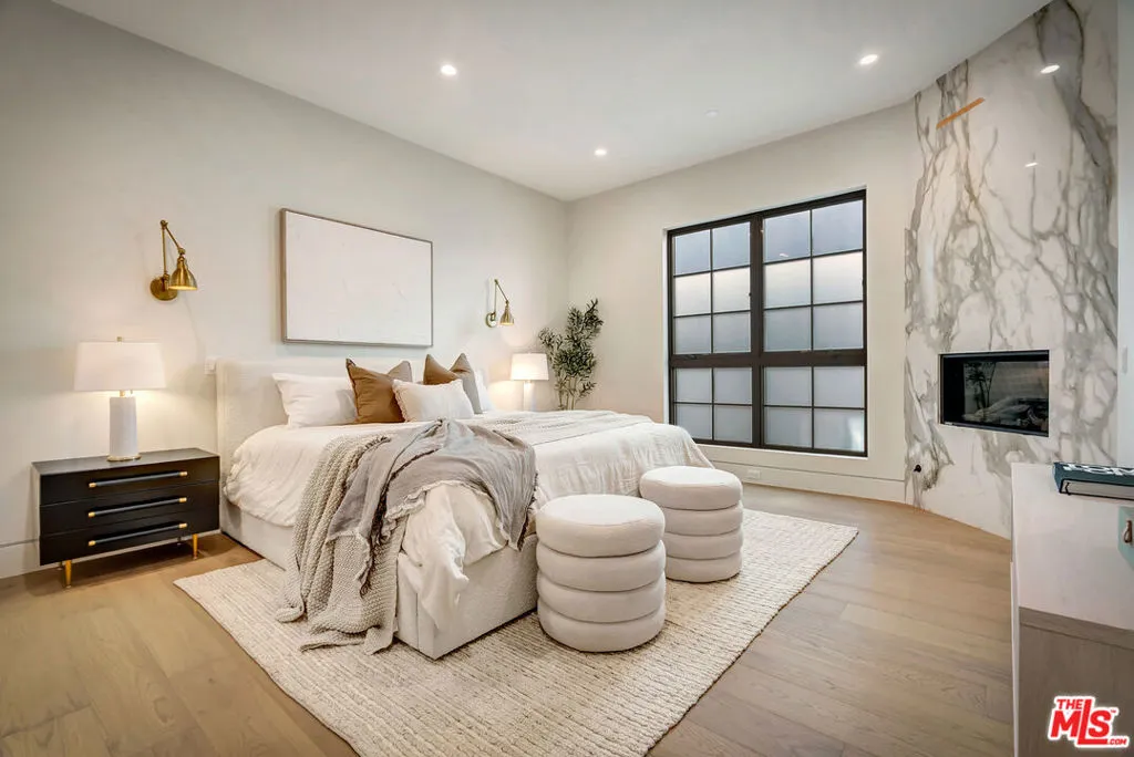 656 Huntley Drive 102, West Hollywood, California 90069 home-pic-29