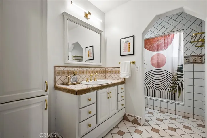 Bathroom 1 - First floor