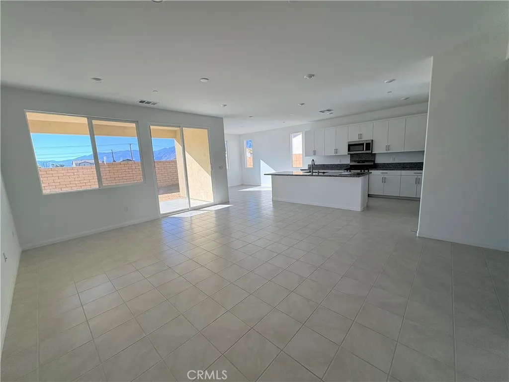 65151 Avenida De Nuves, Desert Hot Springs, California 92240 home-pic-3