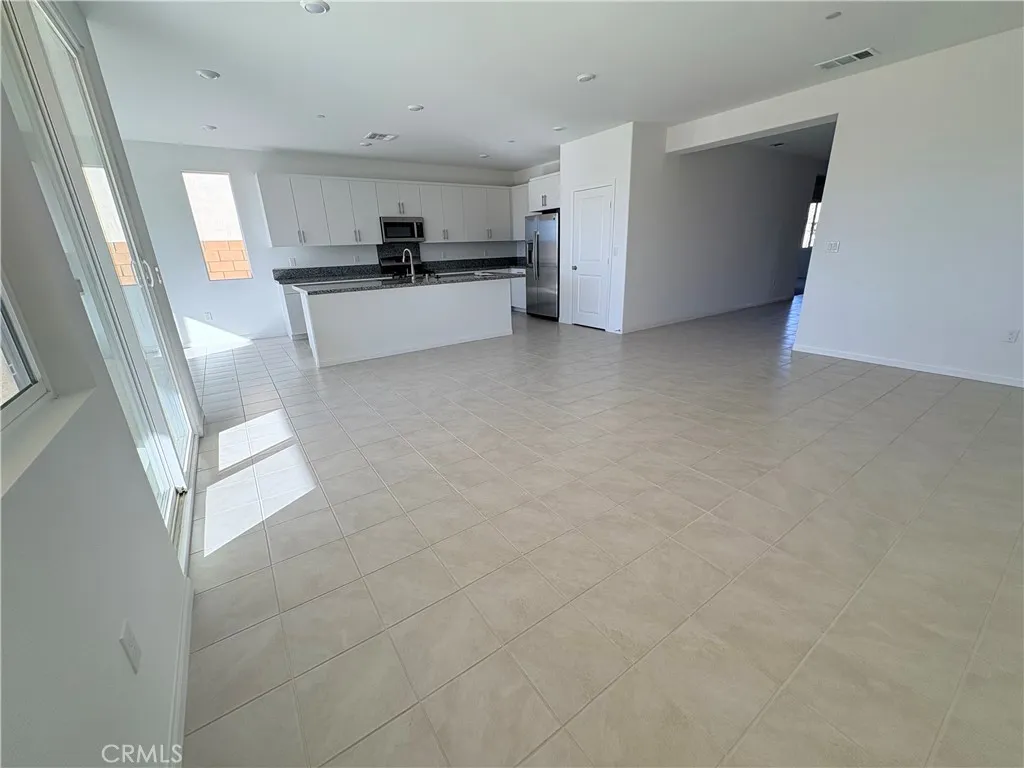 65151 Avenida De Nuves, Desert Hot Springs, California 92240 home-pic-4