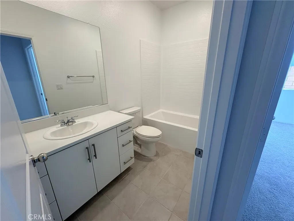 65151 Avenida De Nuves, Desert Hot Springs, California 92240 home-pic-7